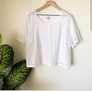 Lane Bryant 22/24 white Eyelet Top crop